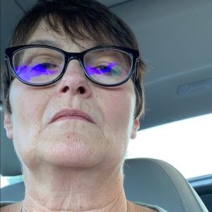 Meet your Posher, Pam